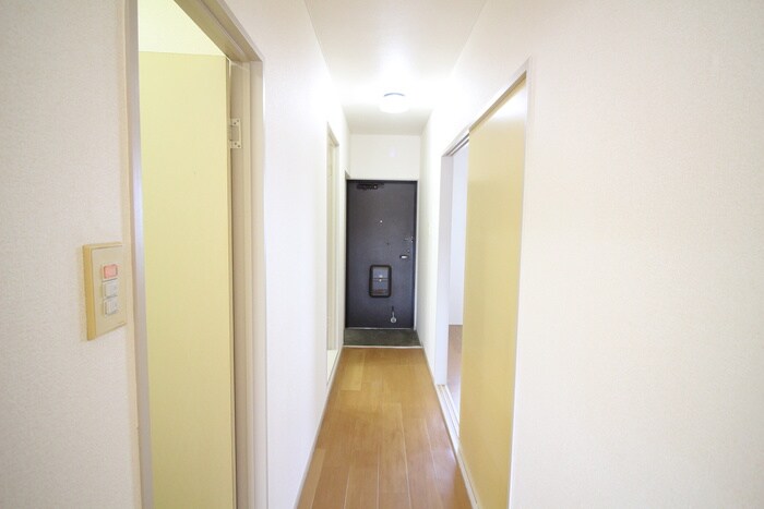 物件内観写真20　(廊下)