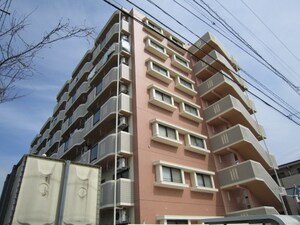 ウノ　パレス外観写真