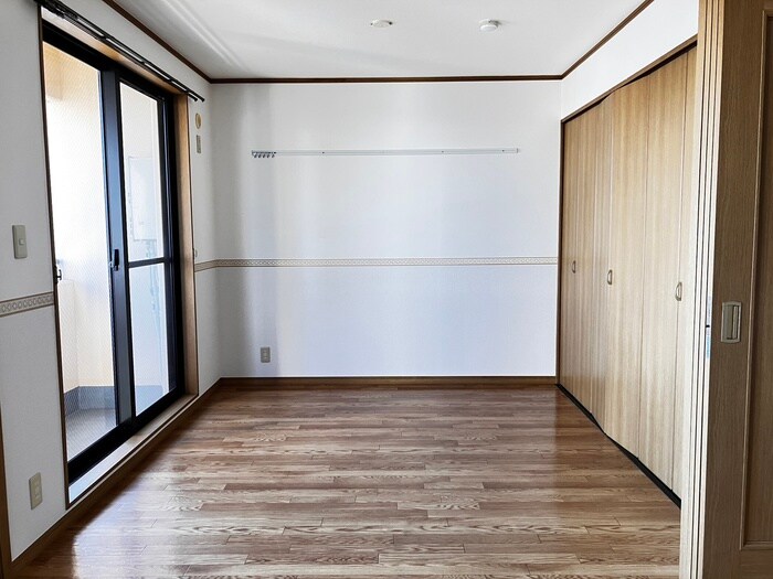 物件内観写真10　(内観写真)