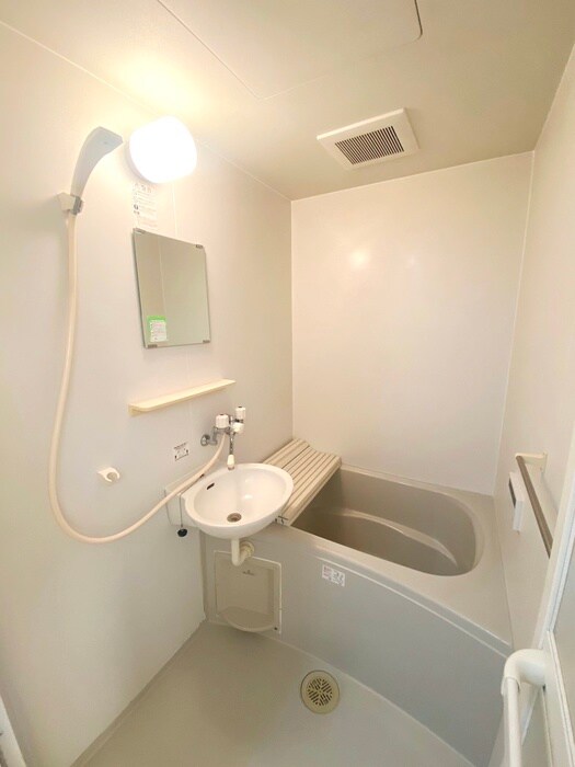 物件内観写真12　(バス／シャワールーム等)