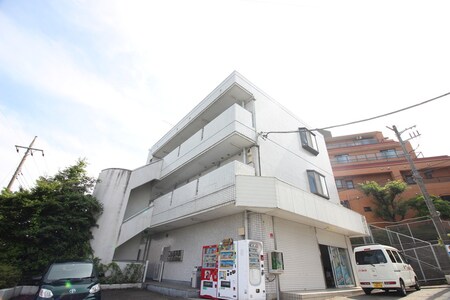 大谷マンション外観写真