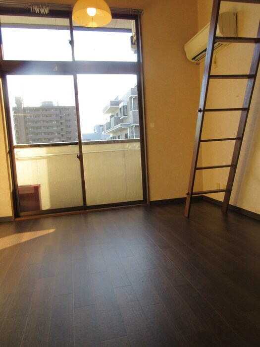 物件内観写真7　(居室)