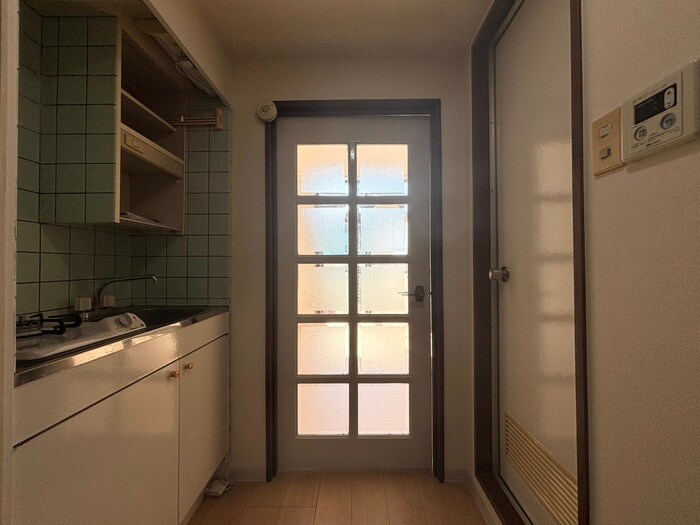 物件内観写真18　(廊下)