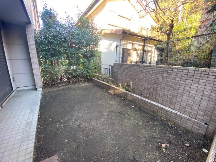 物件内観写真20　(室内からの展望)