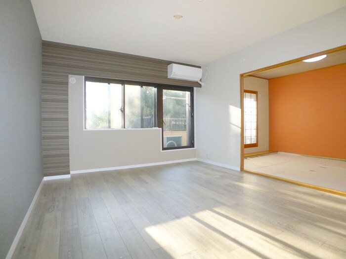 物件内観写真10　(室内からの展望)