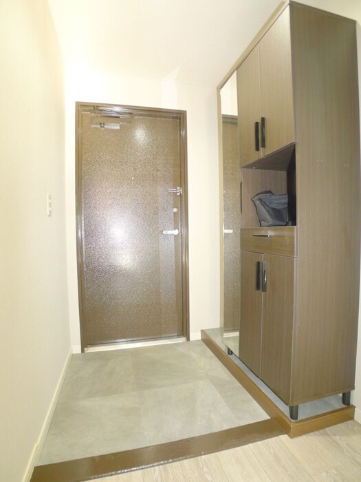 物件内観写真20　(玄関)