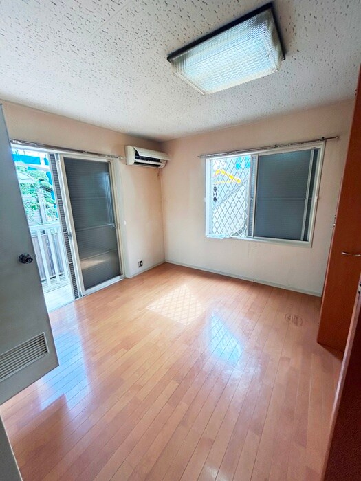 物件内観写真19　(室内からの展望)