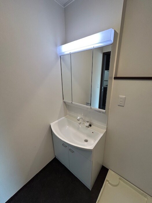 物件内観写真13　(洗面)