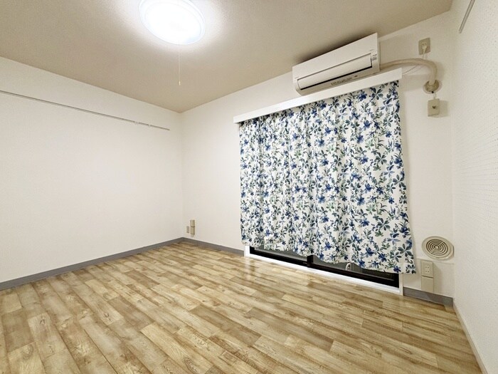 物件内観写真14　(居室)