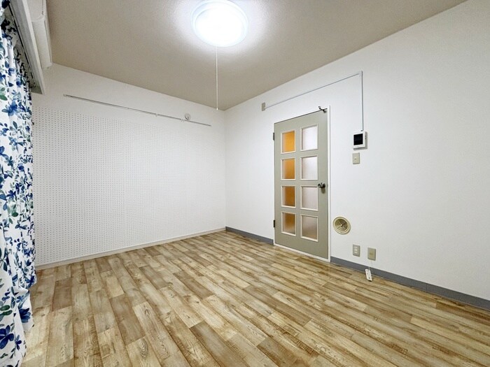 物件内観写真16　(居室)