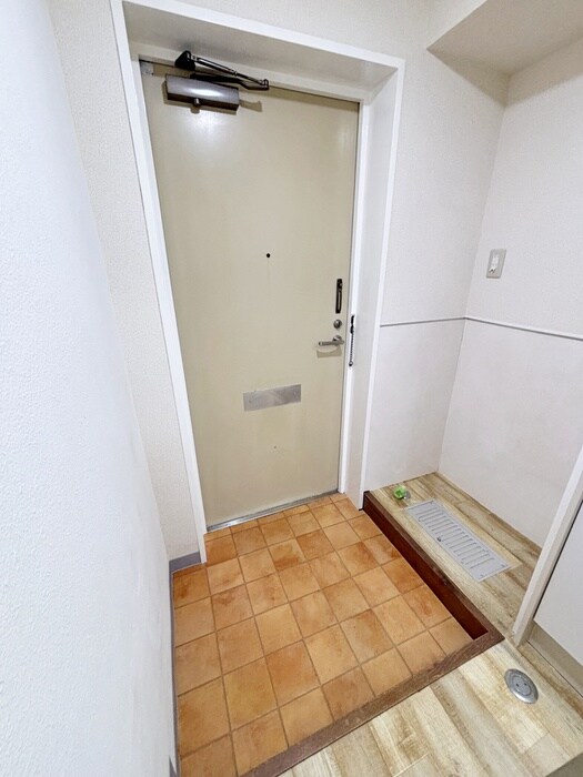 物件内観写真21　(玄関)