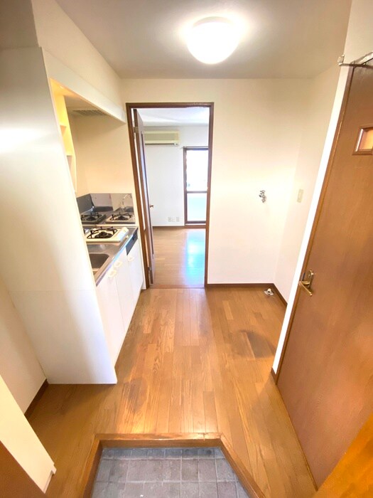 物件内観写真19　(廊下)