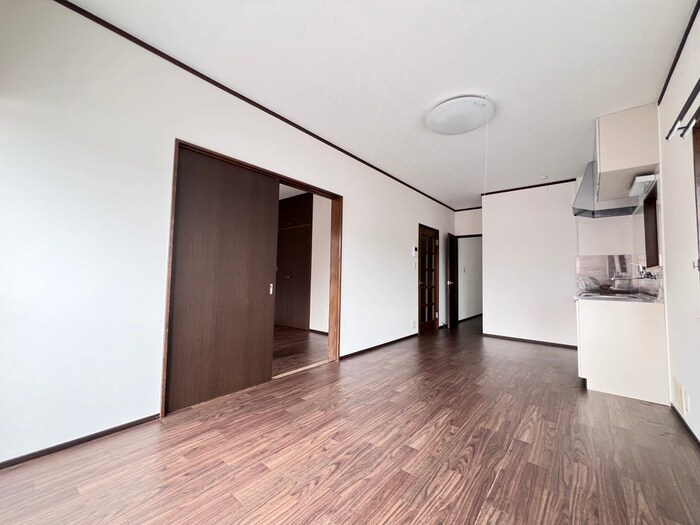 物件内観写真7　(居室)