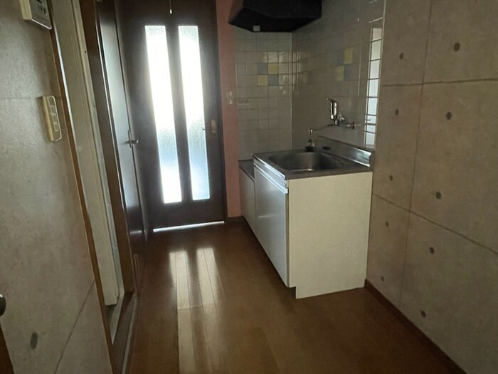 物件内観写真15　(廊下)