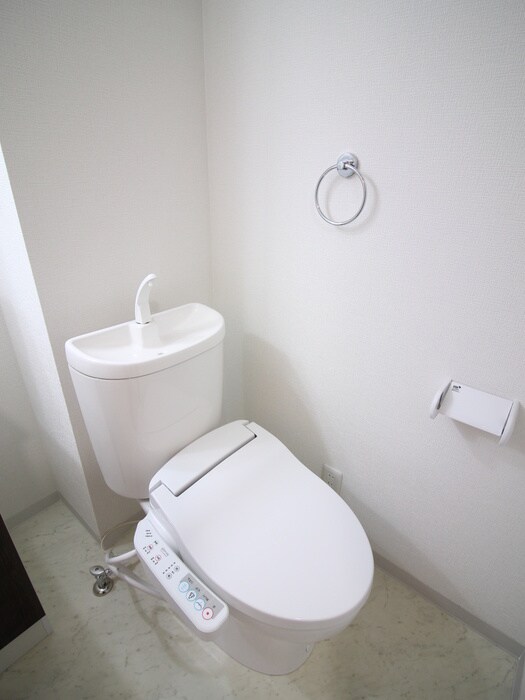 物件内観写真12　(トイレ)