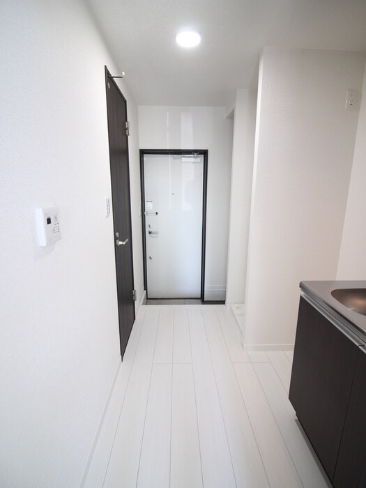 物件内観写真13　(廊下)