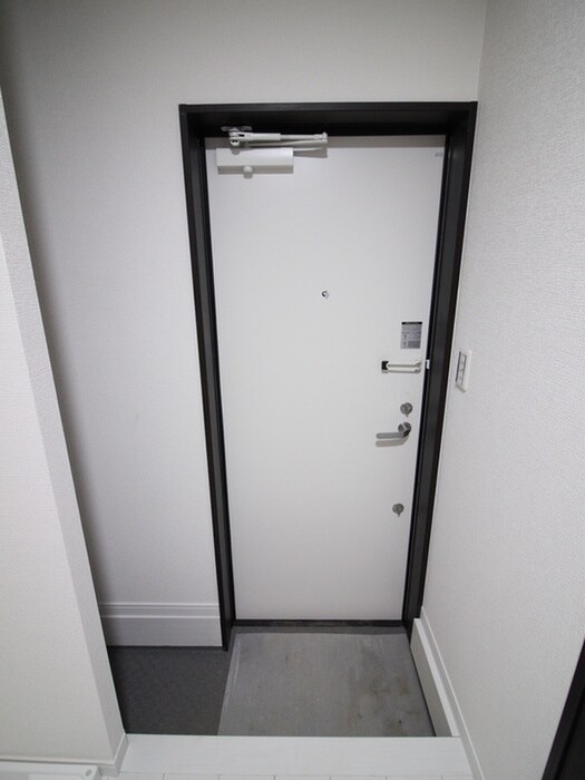 物件内観写真14　(玄関)