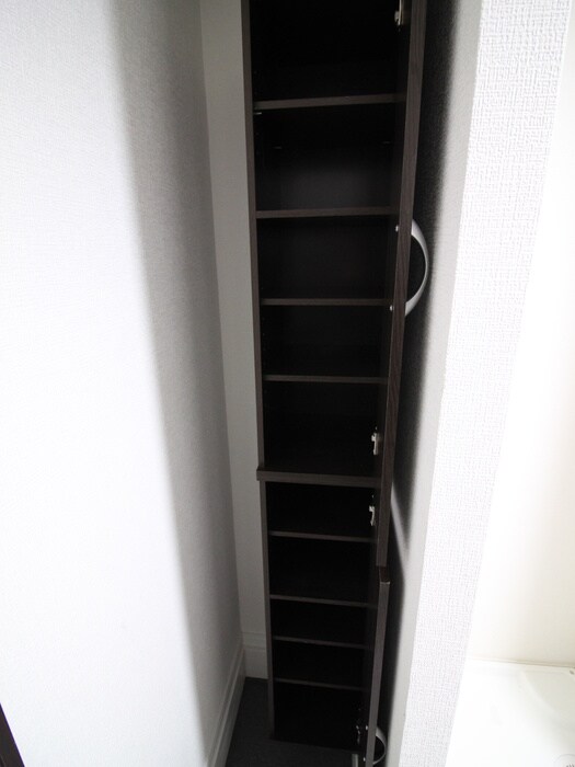 物件内観写真18　(靴箱)