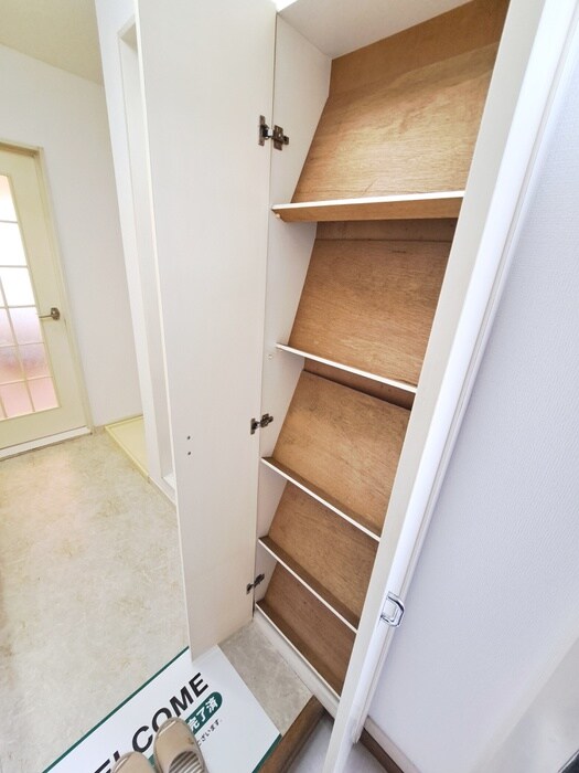 物件内観写真14　(靴箱)