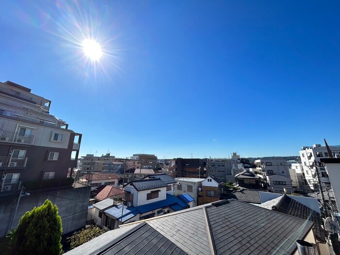 物件内観写真21　(室内からの展望)