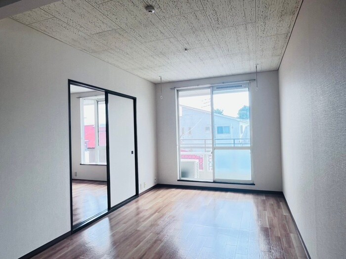 物件内観写真5　(居室)