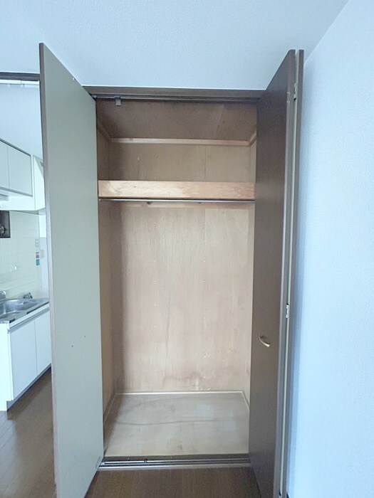 物件内観写真11　(収納)