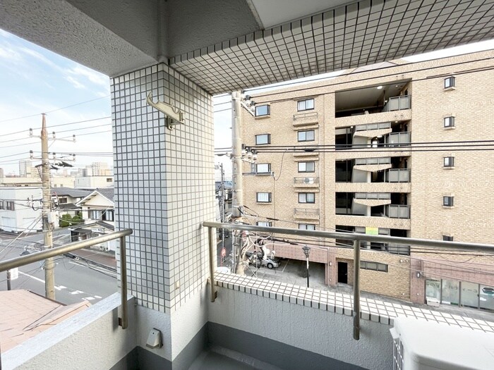 物件内観写真22　(室内からの展望)