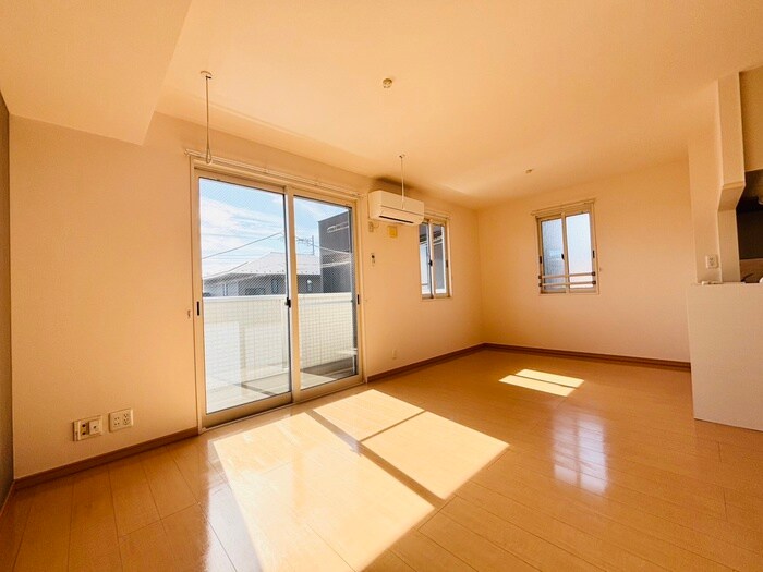 物件内観写真7　(居室)