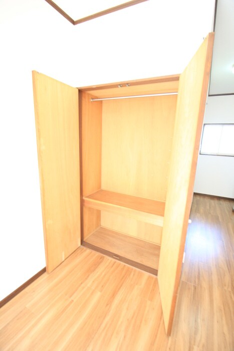 物件内観写真11　(収納)