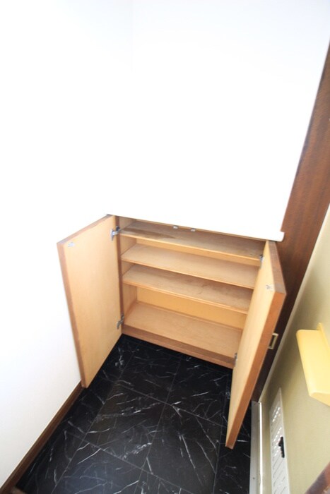 物件内観写真18　(靴箱)