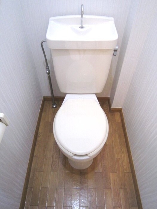 物件内観写真12　(トイレ)