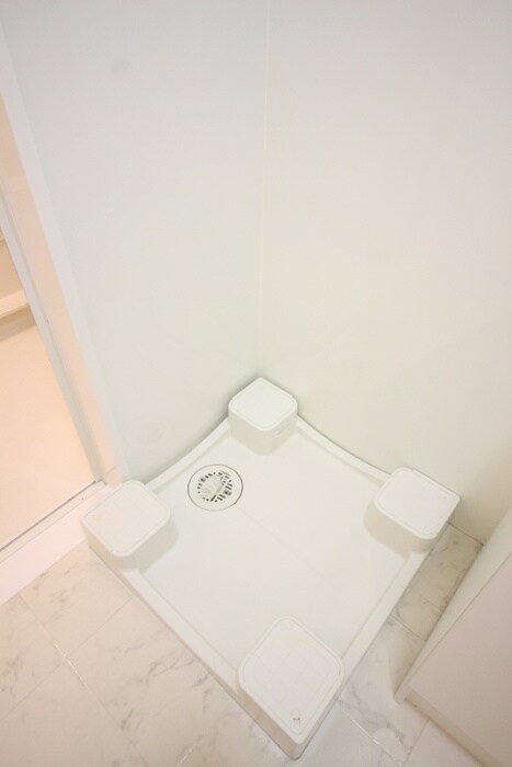 物件内観写真15　(洗濯機置場)