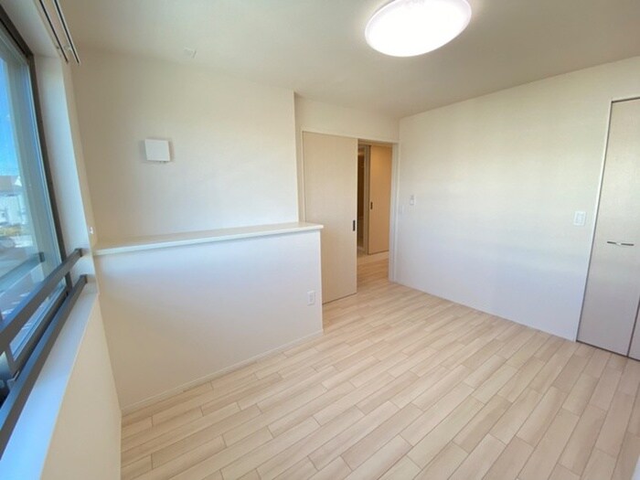 物件内観写真9　(居室)