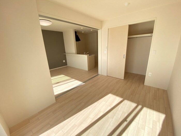 物件内観写真11　(居室)