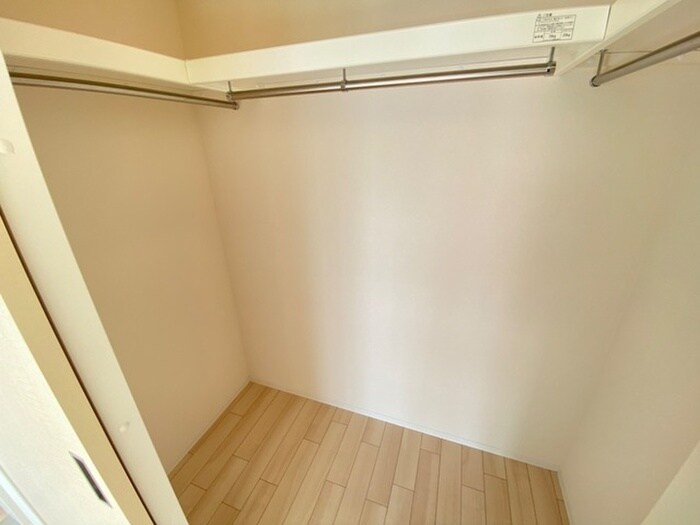 物件内観写真13　(収納)