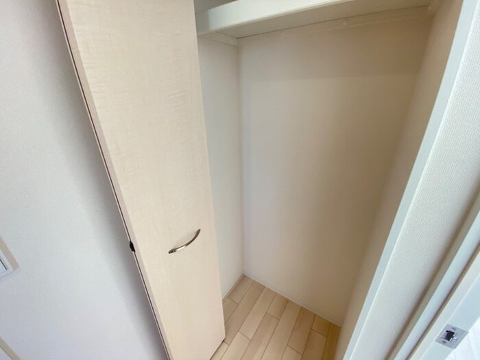 物件内観写真21　(収納)
