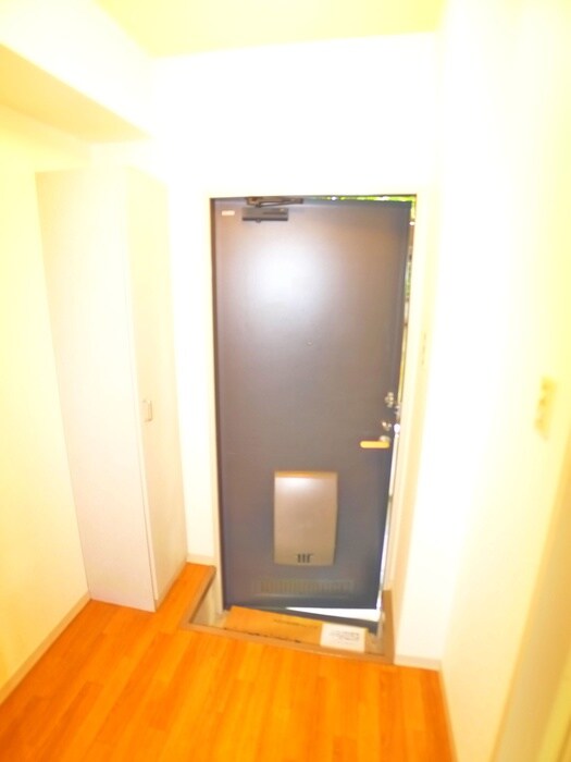 物件内観写真19　(玄関)