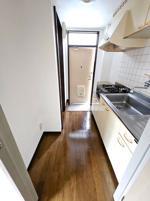 物件内観写真20　(廊下)