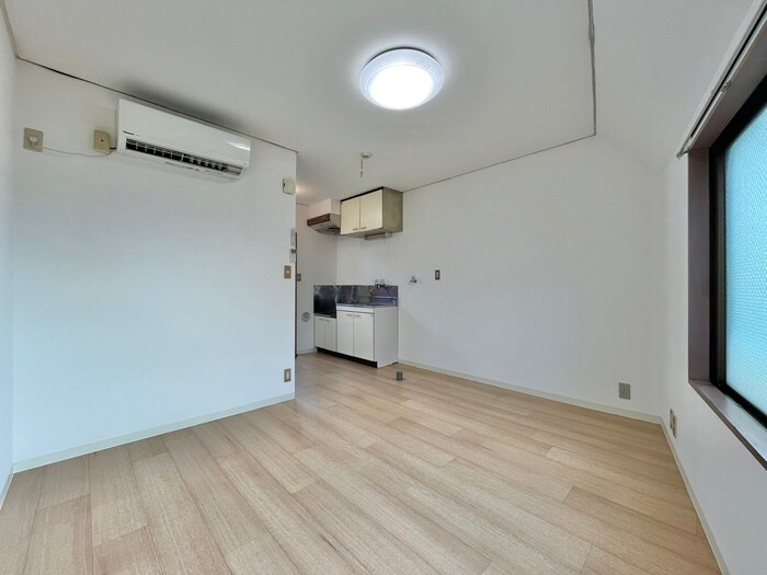 物件内観写真9　(居室)