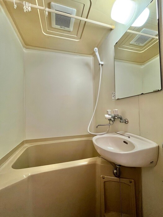 物件内観写真12　(バス／シャワールーム等)