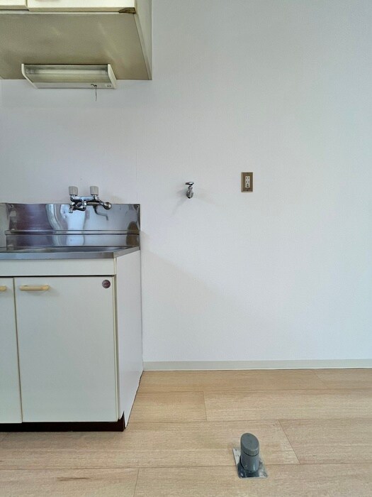 物件内観写真16　(洗濯機置場)