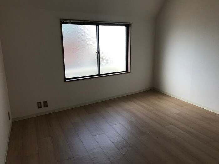 物件内観写真19　(居室)