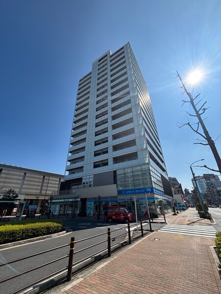 ｽﾃｰｼｮﾝﾂｲﾝﾀﾜｰｽﾞ糀谷ﾌﾛﾝﾄEAST外観写真