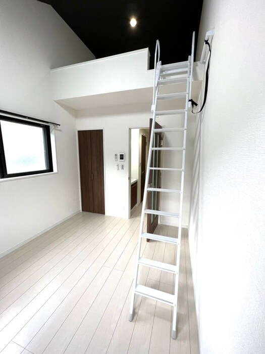 物件内観写真8　(居室)