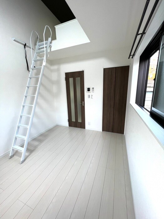 物件内観写真9　(居室)