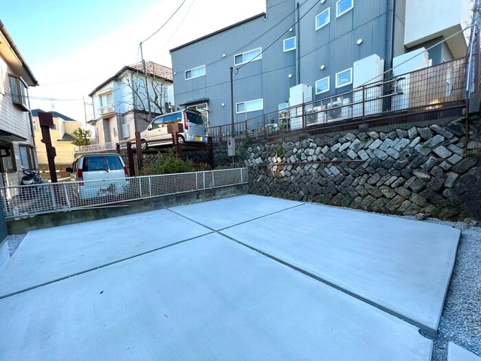 物件外観写真3　(駐輪場)