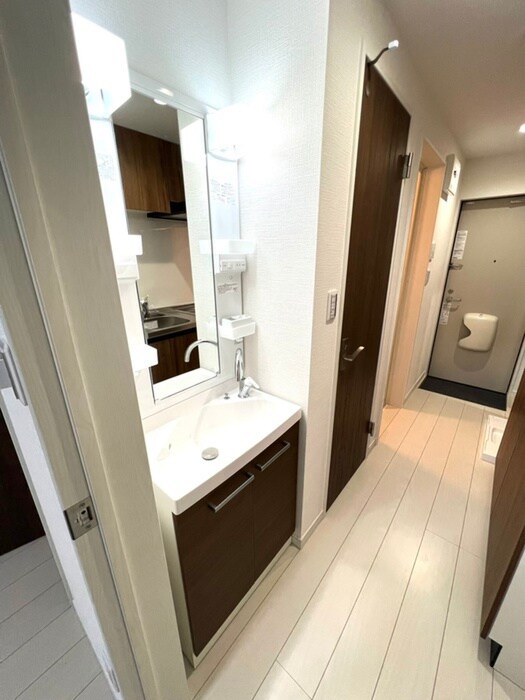 物件内観写真13　(洗面)