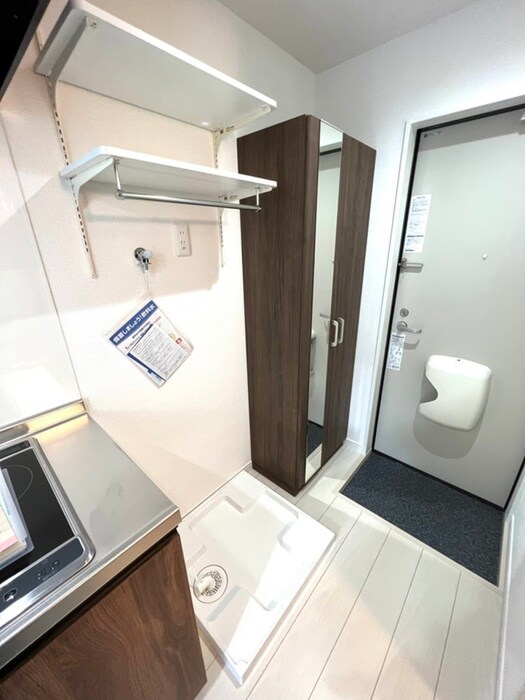 物件内観写真15　(洗濯機置場)