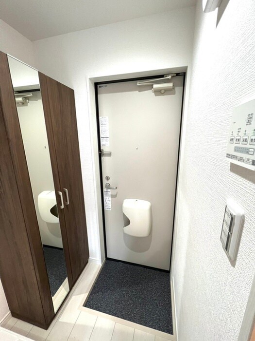 物件内観写真21　(玄関)