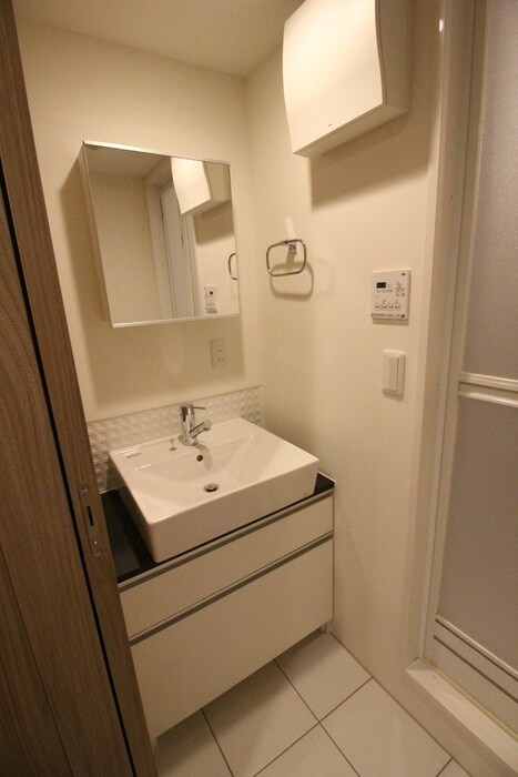 物件内観写真15　(洗面)